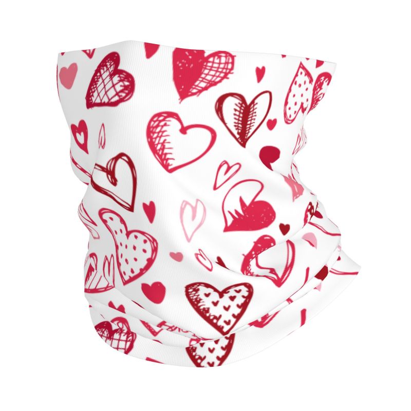 Neck Gaiter Face Cover - Różowo-czerwona bandana z serduszkami, ocieplacz na